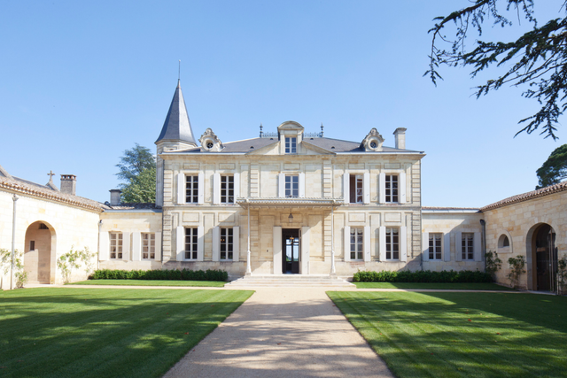 Chateau Quinault L Enclos